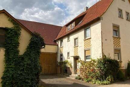 Haus Weikersheim - 8 Zimmer, 200 m&sup2;, 159.000&euro; | Angebot:26504866