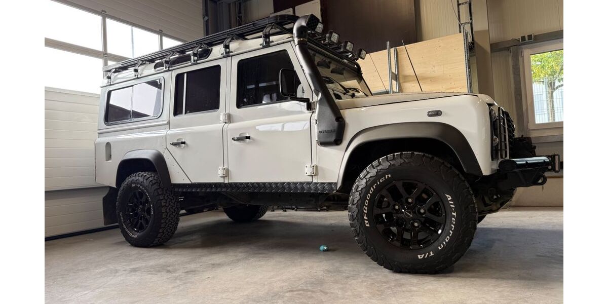 Land Rover Defender 60.000 km 34.000 &euro; Tuttlingen 78532
