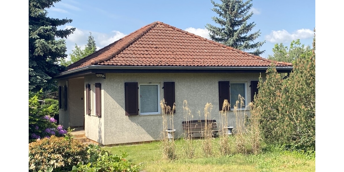 Kleiner Bungalow auf großem Baugrundstück in perfekter Lage von Coswig - Einfamilienhaus Coswig | Angebot:26889040
