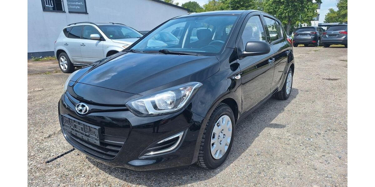 Hyundai i20 138.500 km 4.990 &euro; Karlsruhe 76185