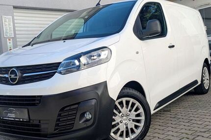 Opel Vivaro 105.865 km 12.990 &euro; München 81243