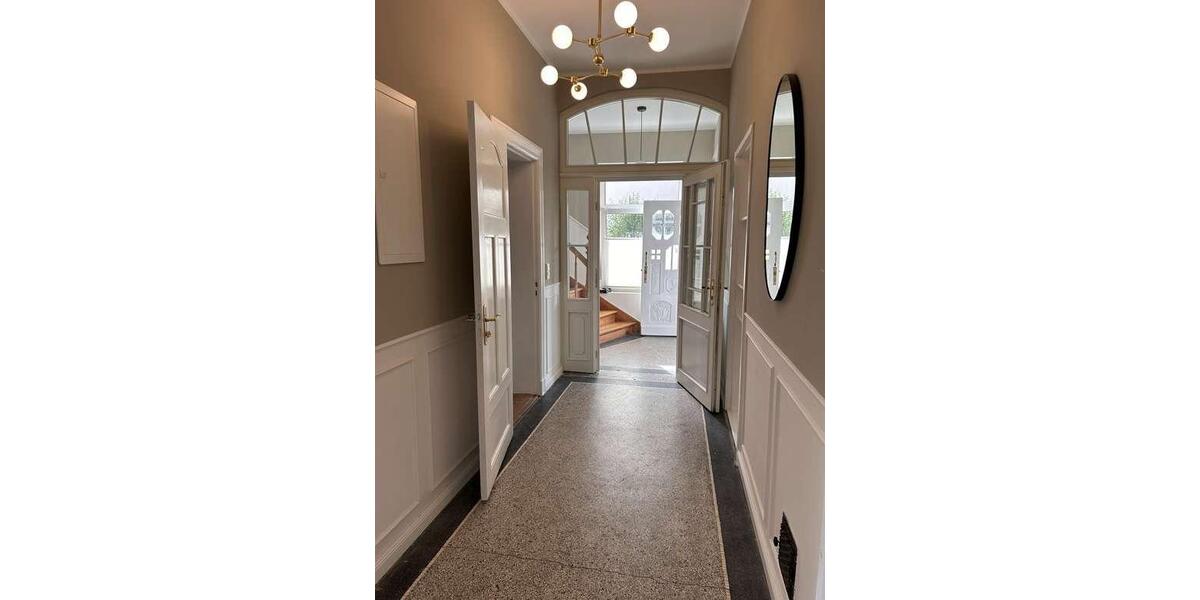 Einfamilienhaus Flintbek - 6 Zimmer, 210 m&sup2;, 2.730&euro; | Angebot:25406327