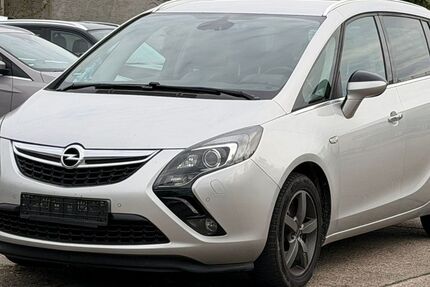 Opel Zafira 208.000 km 5.900 &euro; Greppin , Bitterfeld-Wolfen 06803