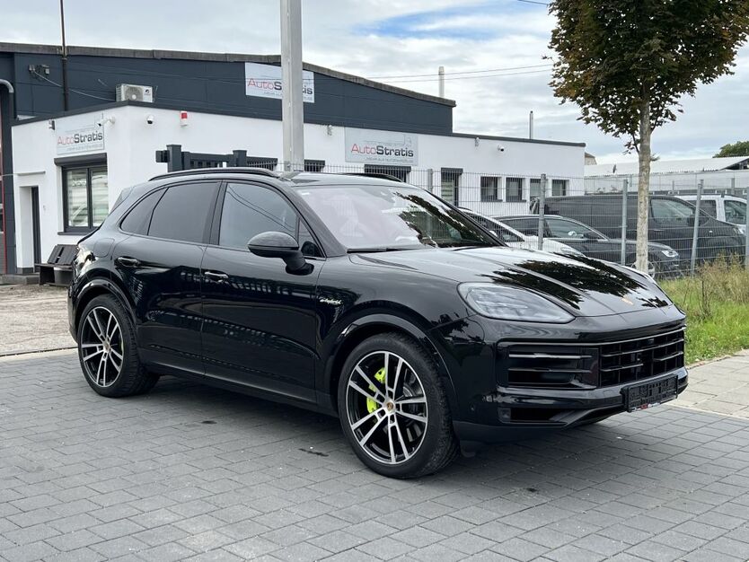 Porsche Cayenne 23.854 km 118.999 € Nürnberg 90431