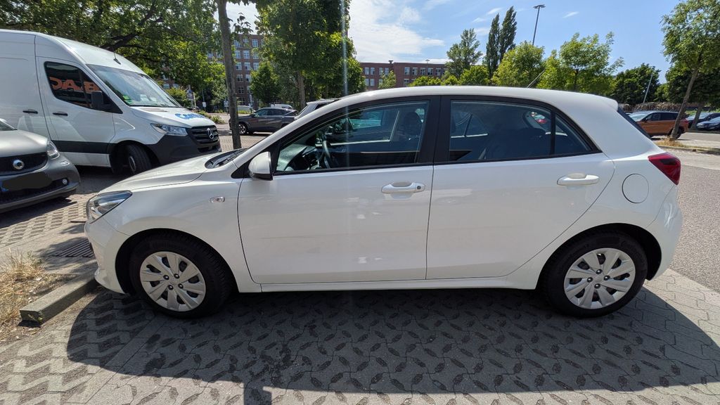 Kia Rio 21.728 km 9.900 &euro; Berlin 12277