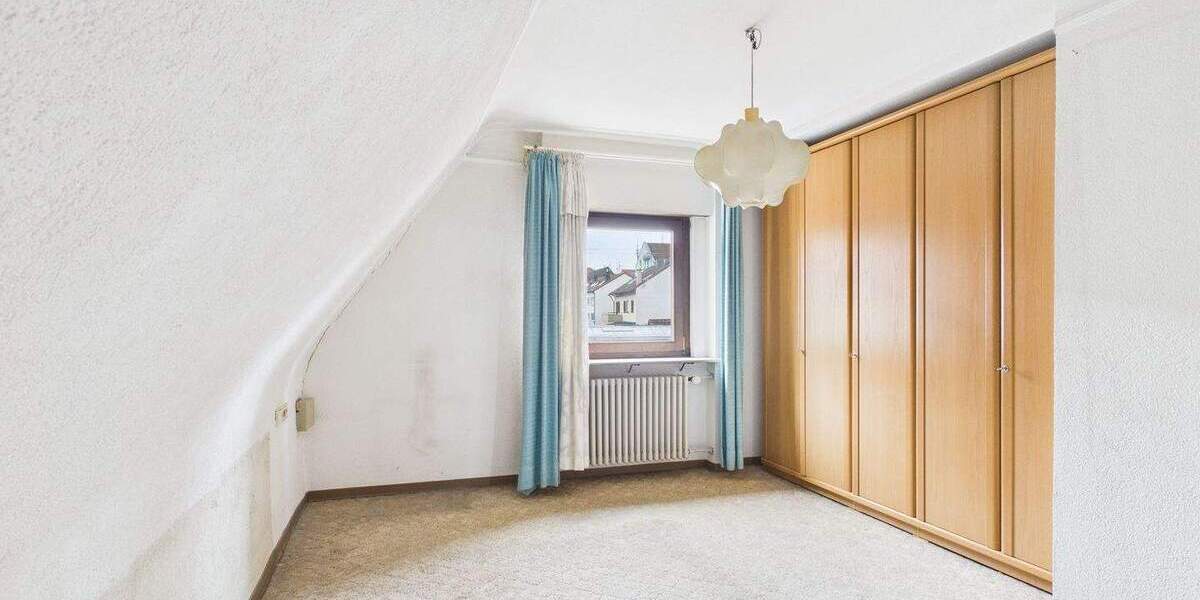 Einfamilienhaus Fellbach - 1 Zimmer, 128 m&sup2;, 545.000&euro; | Angebot:25248490