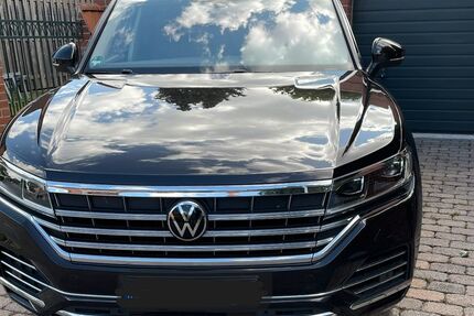 VW Touareg 57.056 km 43.500 € Langenhagen 30855