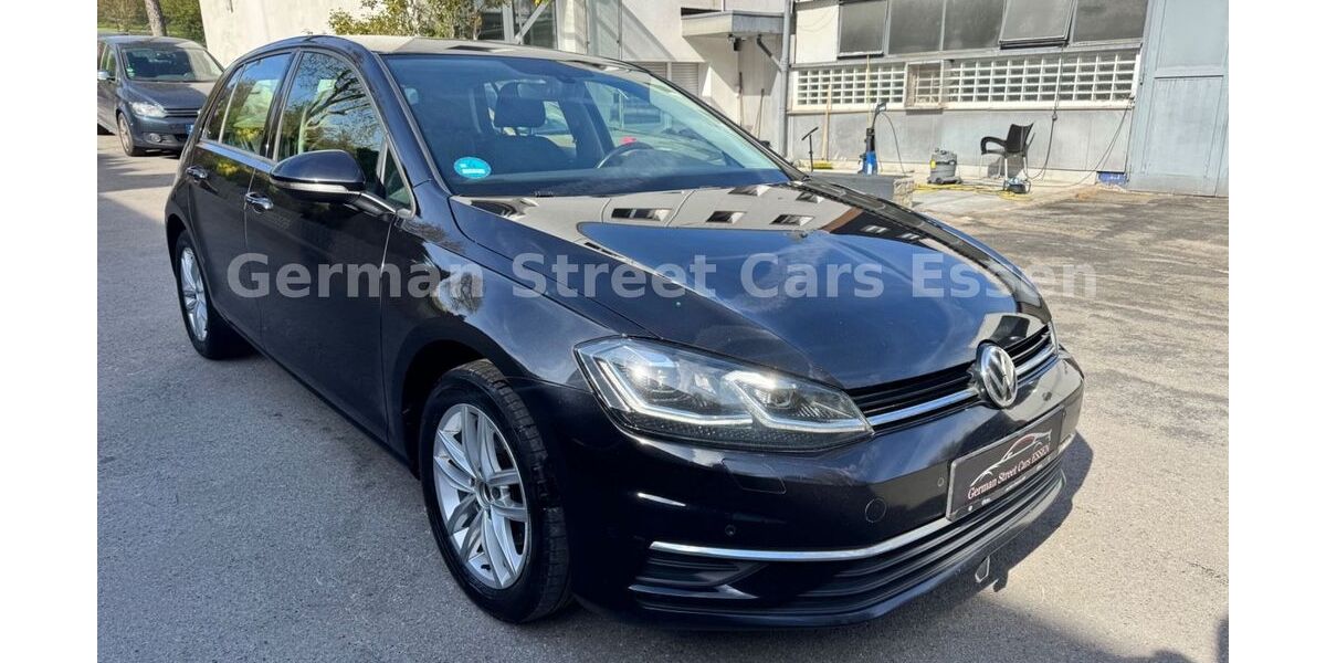 VW Golf 293.700 km 7.950 &euro; Essen 45141
