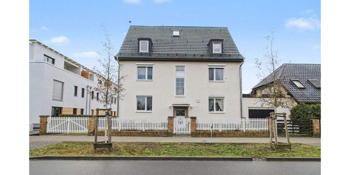 3 Zimmer Wohnung mit großem Wohnbereich, gemütlichen Kaminofen, Carport - Zeitnah bezugsfrei 3 zimmer