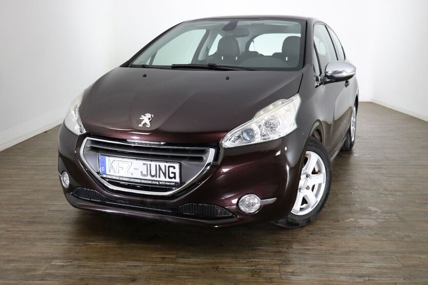 Peugeot 208 90.000 km 7.990 € Limburg 65549