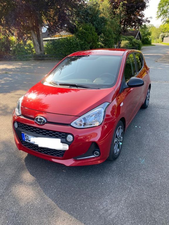 i10