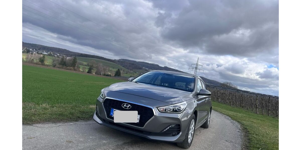 Hyundai i30 88.000 km 12.900 &euro; Bermatingen 88697