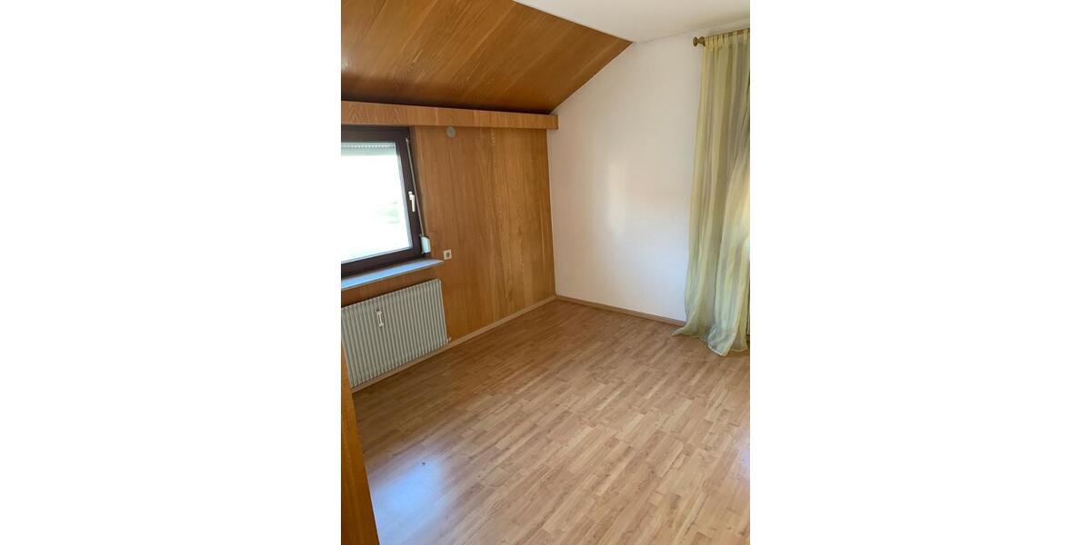 Maisonettenwohnung Albstadt - 5 Zimmer, 130 m&sup2;, 900&euro; | Angebot:26341218