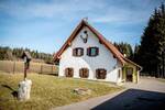 Schmuckstück - liebevoll renoviertes Landhaus in sonnenverwöhnter Alleinlage