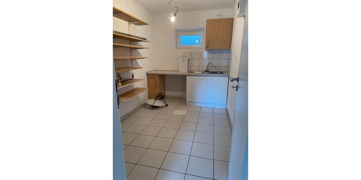 Erdgeschoßwohnung Plettenberg - 1 Zimmer, 108 m&sup2;, 700&euro; | Angebot:26413884