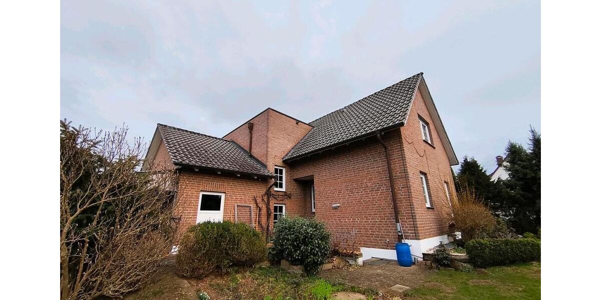 Einfamilienhaus Northeim - 9 Zimmer, 250 m&sup2;, 350.000&euro; | Angebot:25614325
