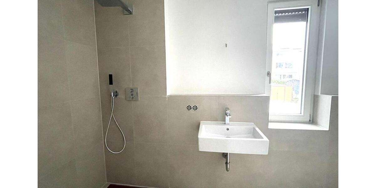 Etagenwohnung Frankfurt am Main Bergen-Enkheim - 5 Zimmer, 132 m&sup2;, 2.550&euro; | Angebot:25376533