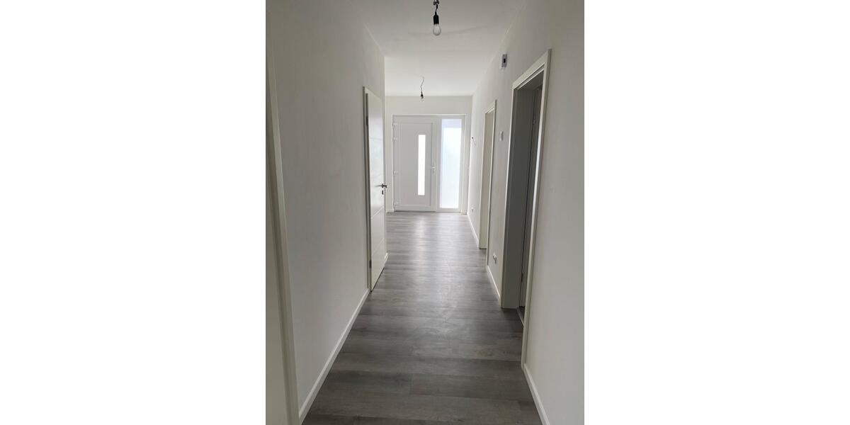 Erdgeschoßwohnung Wilhelmshaven Altengroden - 3 Zimmer, 91 m&sup2;, 1.300&euro; | Angebot:26049257
