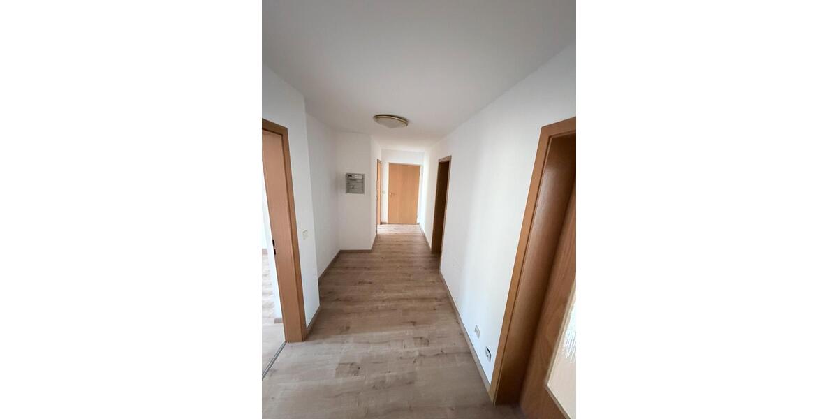 Etagenwohnung Neumarkt in der Oberpfalz Altenhof - 3 Zimmer, 76 m&sup2;, 255.000&euro; | Angebot:26818600