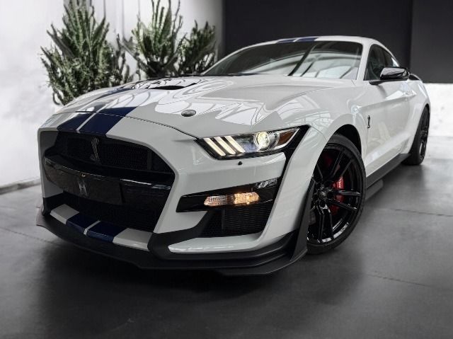 Ford Mustang 6.549 km 139.900 &euro; Troisdorf/Spich 53842