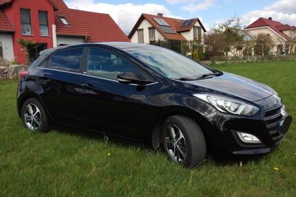 Hyundai i30 102.749 km 8.450 &euro; Röttenbach 91187