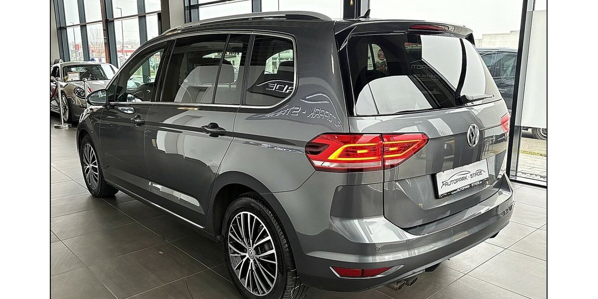 VW Touran 2.0 TDI Highline LED Pano Kam ACC Massage 140.000 km 18.999 &euro; Stade 21682