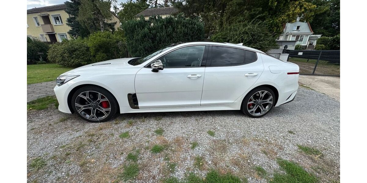Kia Stinger 96.000 km 32.000 &euro; Celle 29225