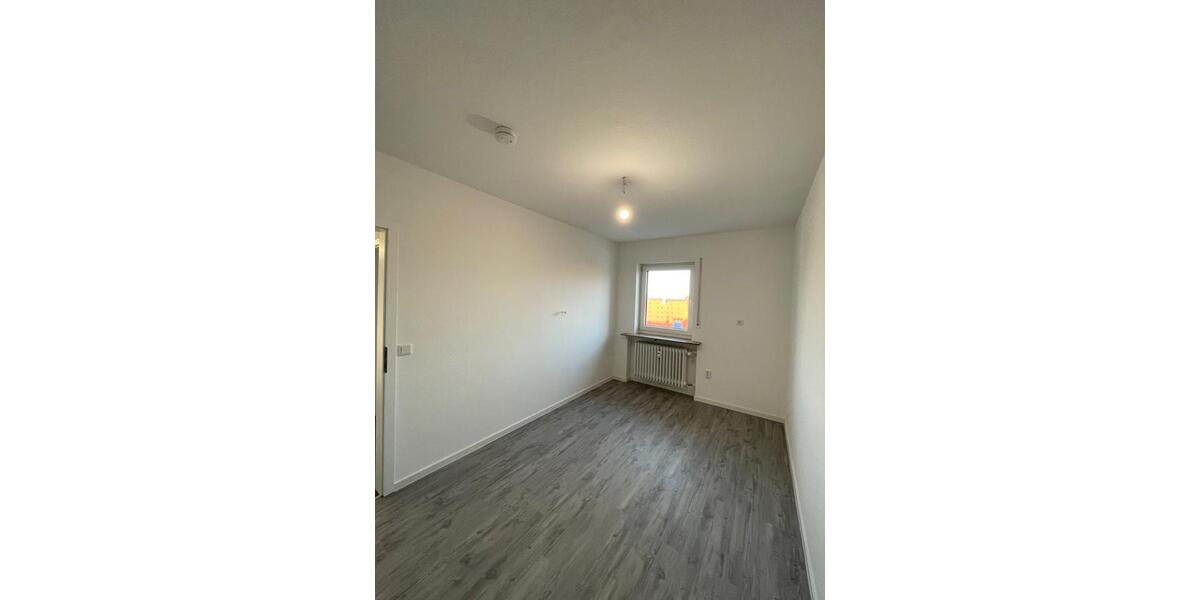 Etagenwohnung Cadolzburg - 3 Zimmer, 72 m&sup2;, 995&euro; | Angebot:26232090