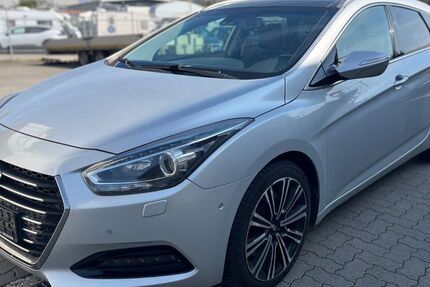 Hyundai i40 197.000 km 7.999 &euro; Philippsburg 76661