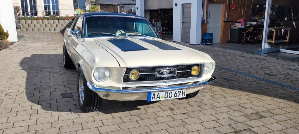 Ford Mustang 45.000 km 41.999 &euro; Neresheim 73450