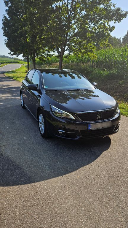 Peugeot 308 73.600 km 15.900 € Buchen 74722