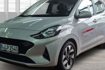 Hyundai i10 2.800 km 19.350 &euro; Berlin 12351