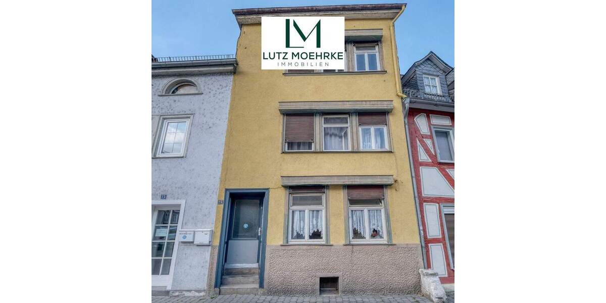 Wohnhaus mit Entwicklungspotenzial in der Altstadt - provisionsfrei 4 zimmer