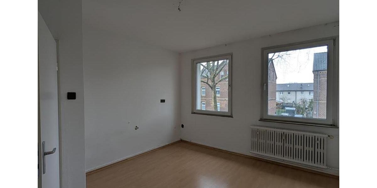 Etagenwohnung Duisburg Hamborn - 5 Zimmer, 95 m&sup2;, 749&euro; | Angebot:25743427