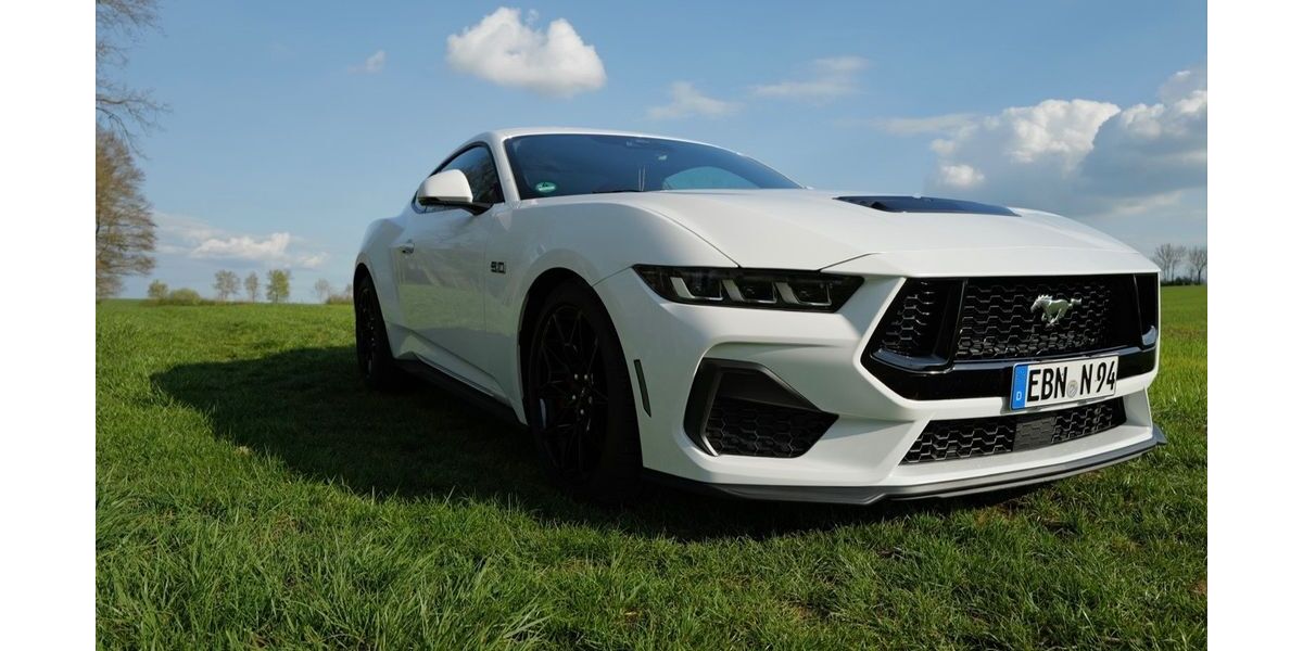 Ford Mustang 23.500 km 51.990 &euro; Nürnberg 90475