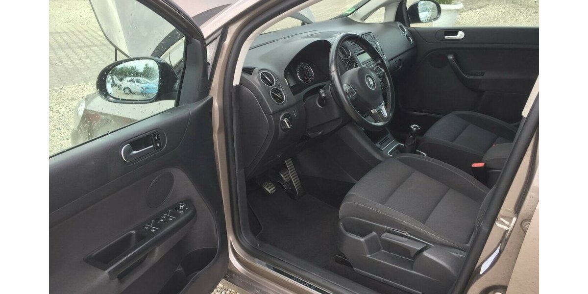 VW Golf Plus Style,Klimaaut.,Sitzh.,Temp.,Tüv Neu! 234.000 km 4.800 &euro; Himmelkron 95502