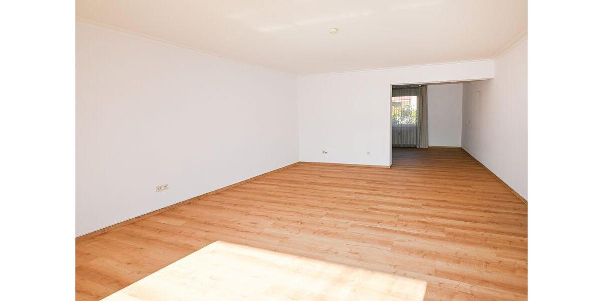 Erdgeschoßwohnung Wedemark - 4 Zimmer, 160 m&sup2;, 1.680&euro; | Angebot:25380215