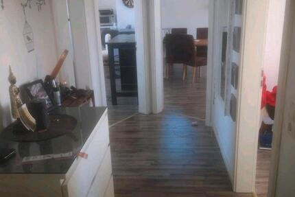 Wohnung Heide - 3 Zimmer, 83 m&sup2;, 655&euro; | Angebot:26375423