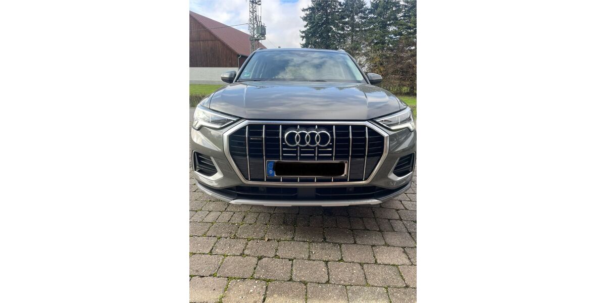 Audi Q3 35.500 km 28.450 &euro; Meckenbeuren 88074