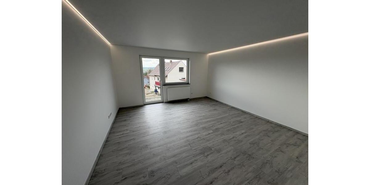 Etagenwohnung Hohenroth - 3.5 Zimmer, 101 m&sup2;, 1.050&euro; | Angebot:26566533