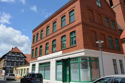 Schöne Dachgeschoss Wohnung in Grabow direkt in der Stadt! 2 zimmer