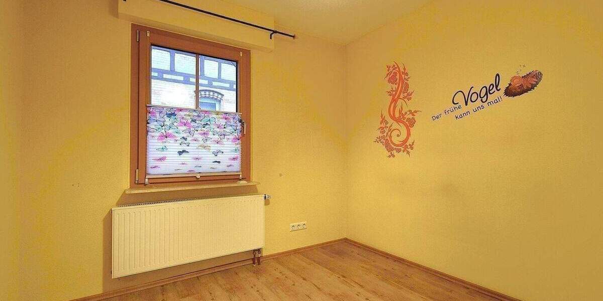 Mehrfamilienhaus, Wohnhaus Böbingen an der Rems Böbingen - 7 Zimmer, 224 m&sup2;, 600.000&euro; | Angebot:26418141