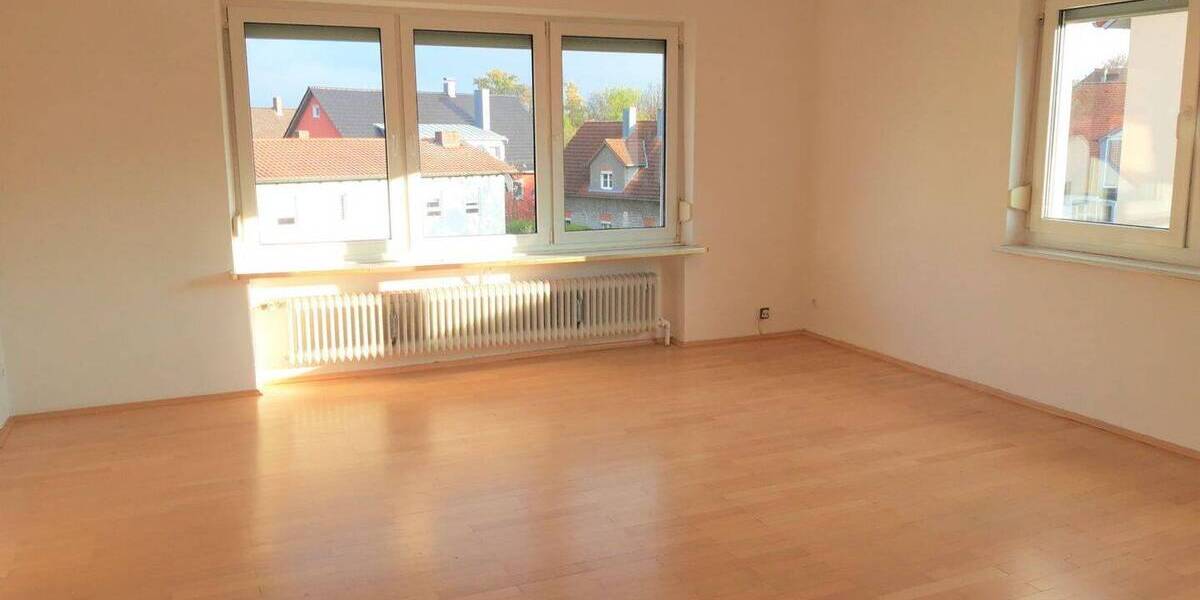 Etagenwohnung Amberg - 3 Zimmer, 94 m&sup2;, 790&euro; | Angebot:26450512