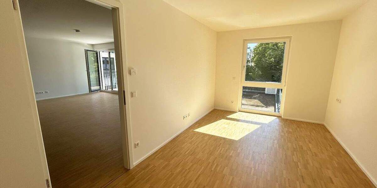 Etagenwohnung Stuttgart Untertürkheim - 4 Zimmer, 104 m&sup2;, 1.690&euro; | Angebot:25677103