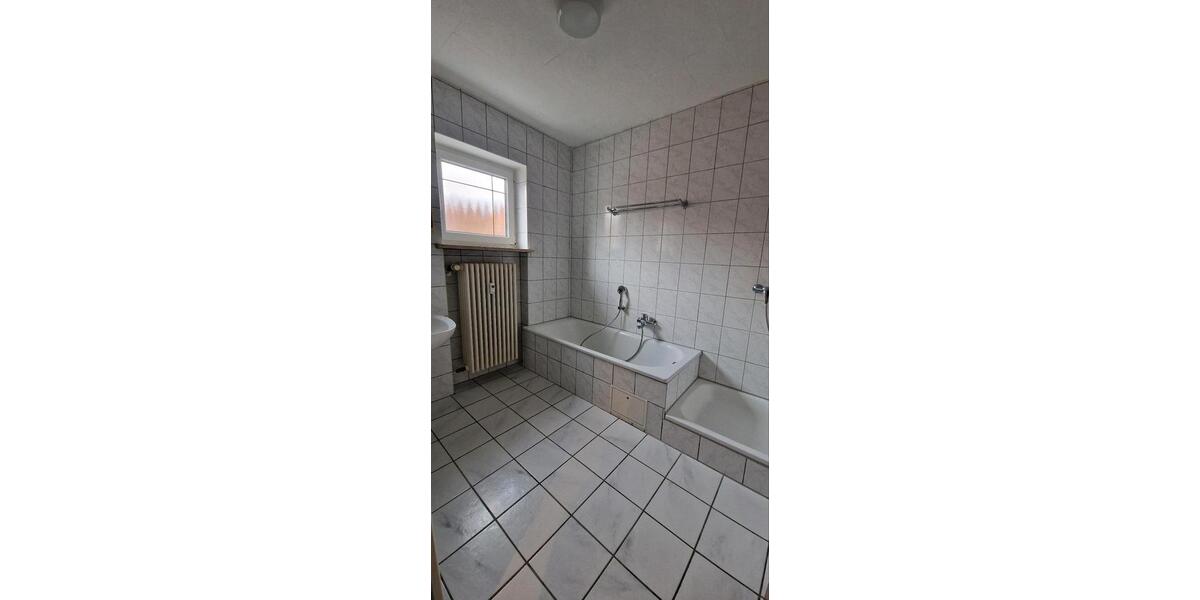 Etagenwohnung Ebermannstadt - 4 Zimmer, 108 m&sup2;, 880&euro; | Angebot:25383959