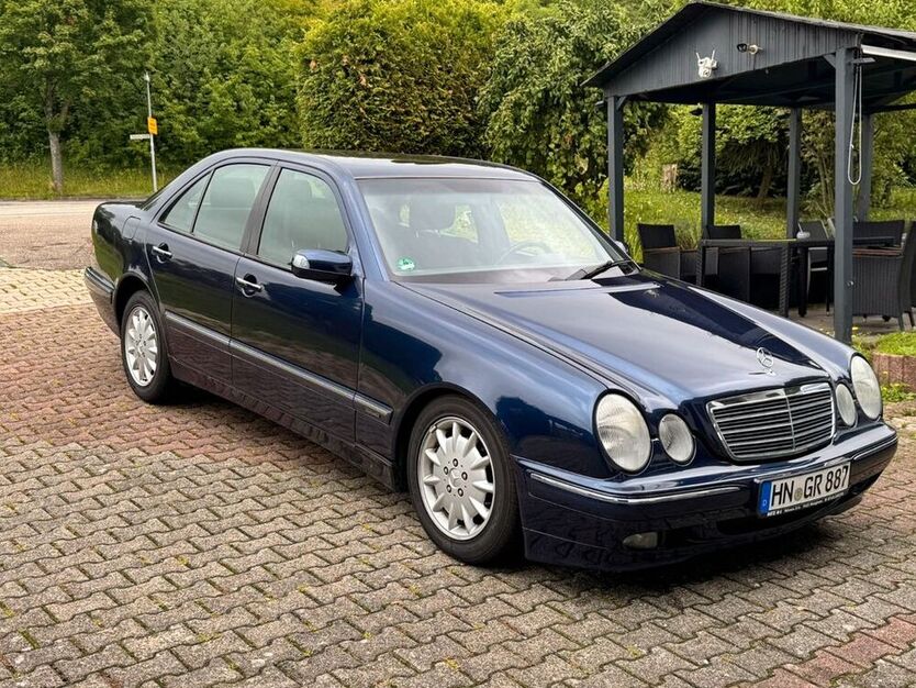 E 200