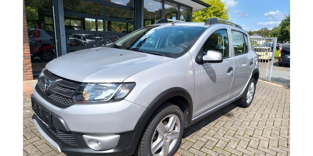 Dacia Sandero 60.000 km 8.700 &euro; Lügde 32676