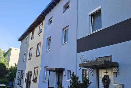 Saniertes Reihenhaus in Nürnberg Stadtteil Eibach zu verkaufen!
