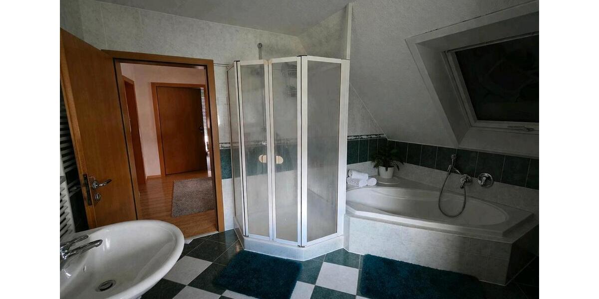 Einfamilienhaus Oberasbach - 7 Zimmer, 160 m&sup2;, 799.000&euro; | Angebot:25985961