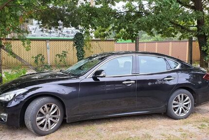 INFINITI Q70 148.000 km 14.000 &euro; Königs Wusterhausen 15711